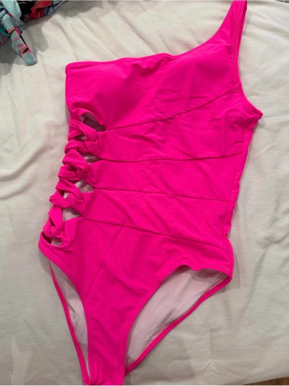 Cupshe One-Shoulder Cutout One-Piece Swimsuit - Hot Pink